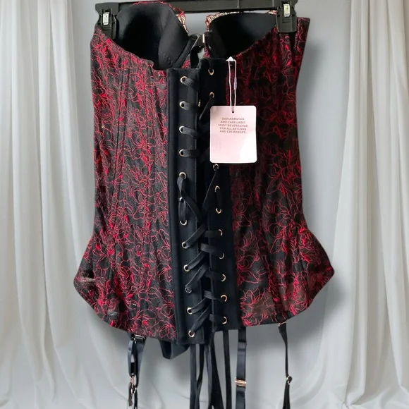 Limited Edition Savage X Fenty Black and Red Lace Shapewear - Picture 5 of 10